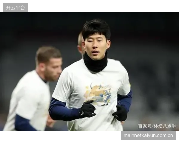 两位在英国联赛效力的年轻边锋，将为韩国队的边路进攻注入速度与活力。